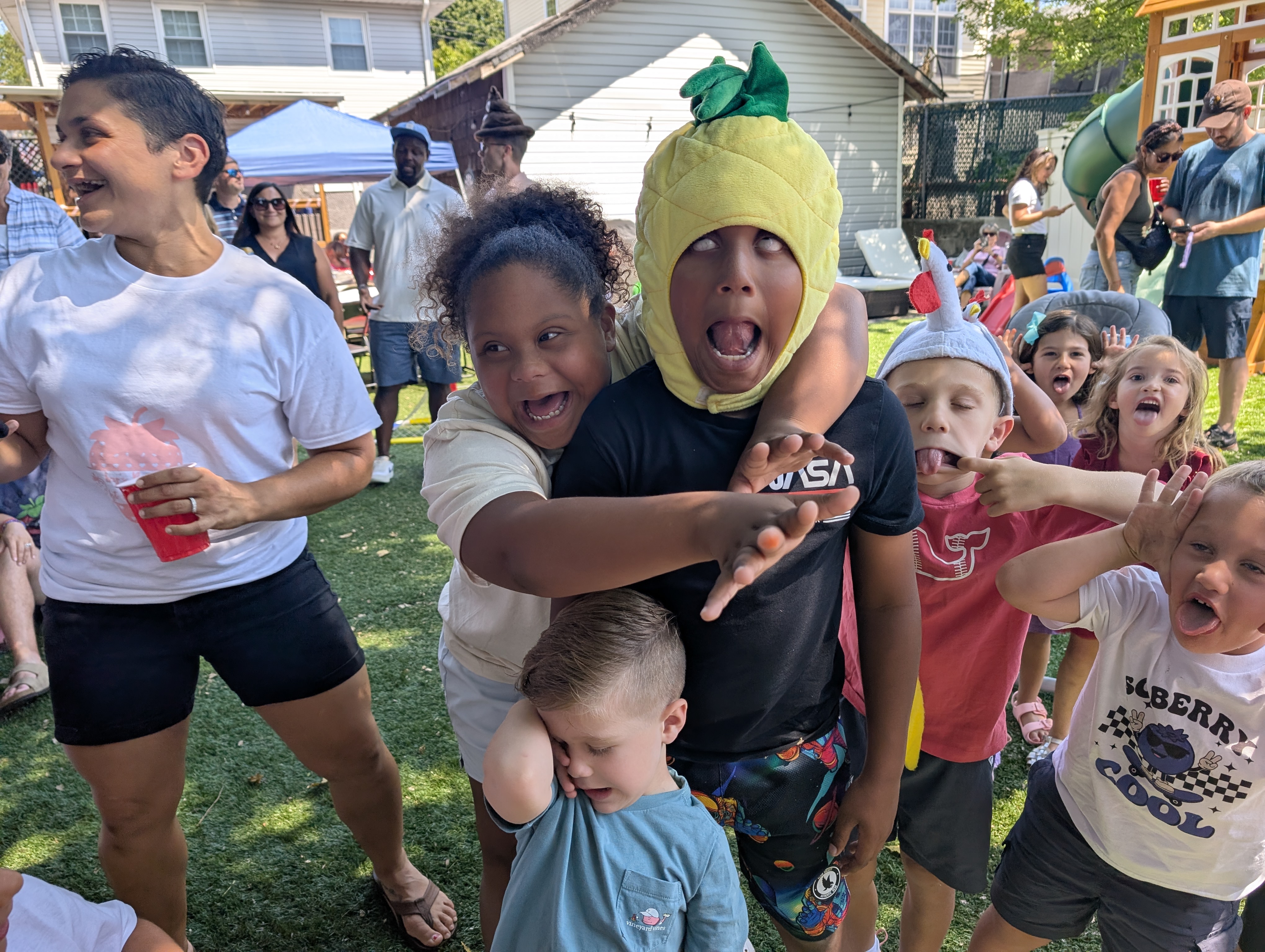 Kids at magic show in staten island - Staten Island Magicians by Binx